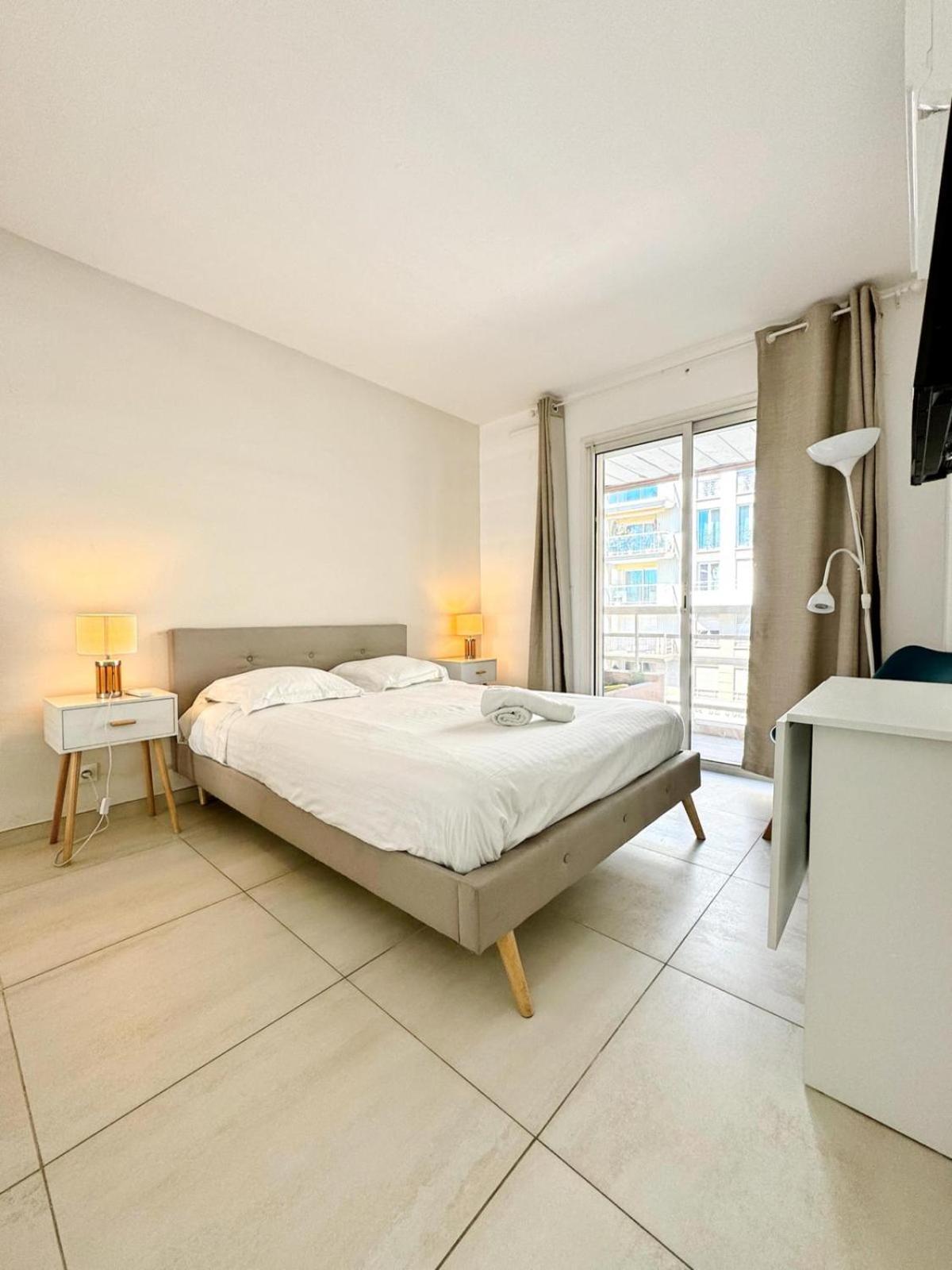 Villa D'Este - Apt 4 Prs - Clim - 300M Plage - Piscine-Parking En Option Juan-les-Pins Dış mekan fotoğraf